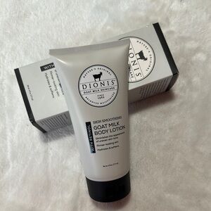 White Moisturizing Body Oil